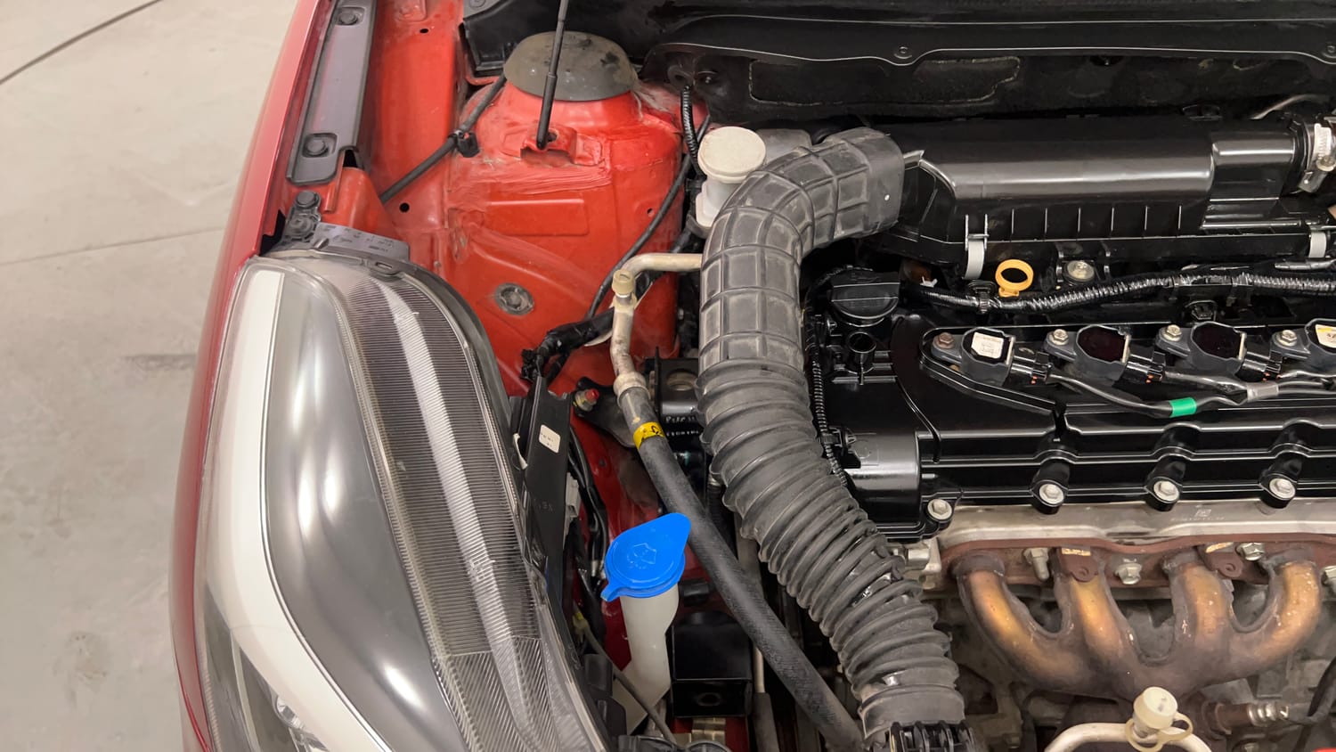 Used 2019 Maruti Suzuki Baleno Delta Petrol Manual engine ENGINE RIGHT SIDE VIEW