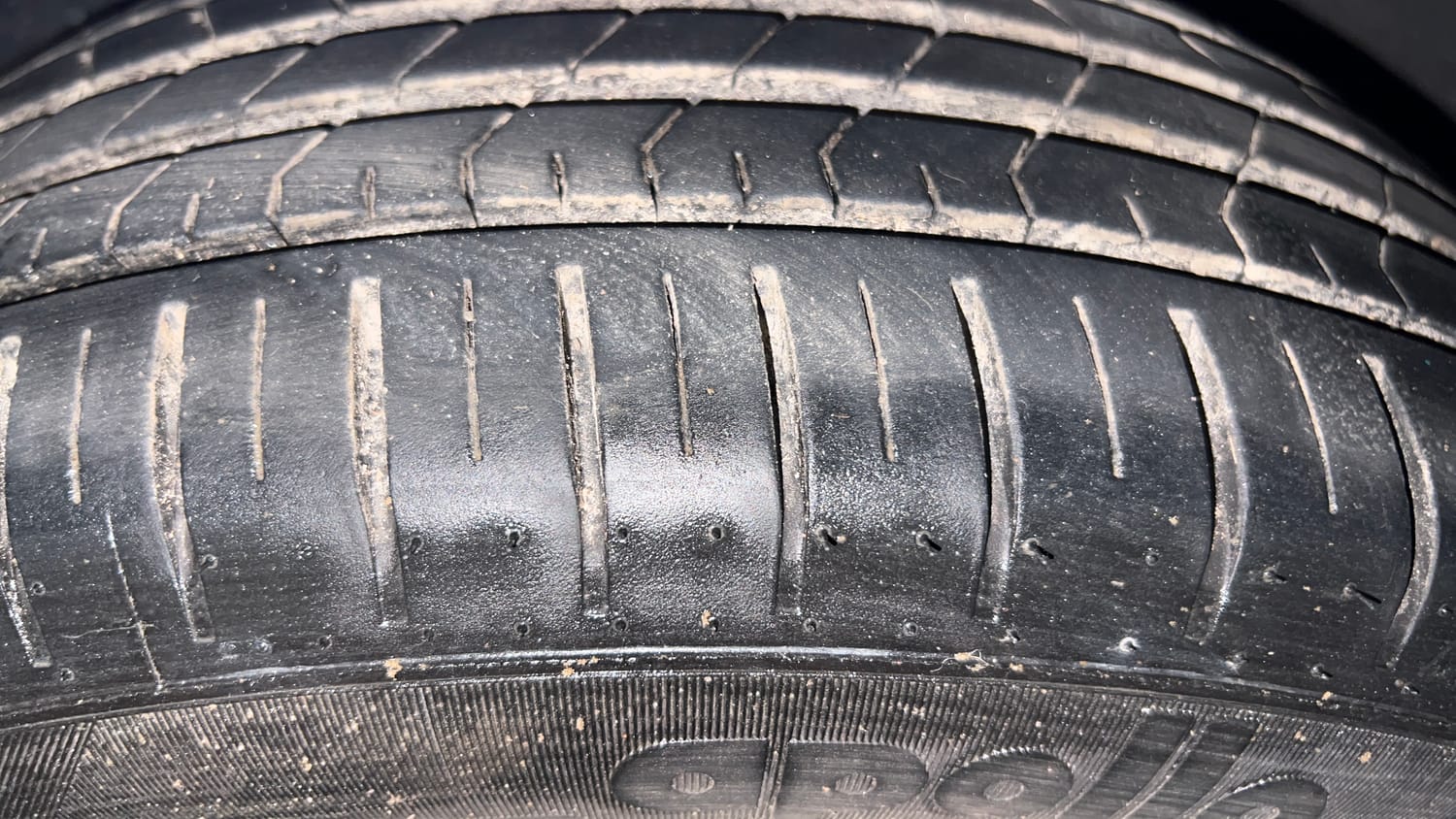 Used 2022 Hyundai i20 N Line N8 1.0 Turbo DCT Dual Tone Petrol Automatic tyres LEFT FRONT TYRE TREAD VIEW