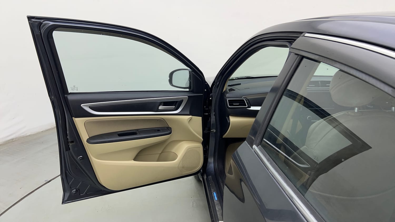 Used 2022 Honda Amaze VX CVT 1.2 Petrol Petrol Automatic interior LEFT FRONT DOOR OPEN VIEW