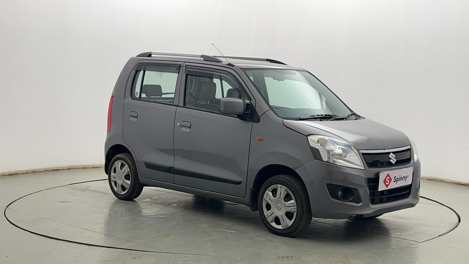 Used 2018 Maruti Suzuki Wagon R VXI Petrol Manual exterior RIGHT FRONT CORNER VIEW