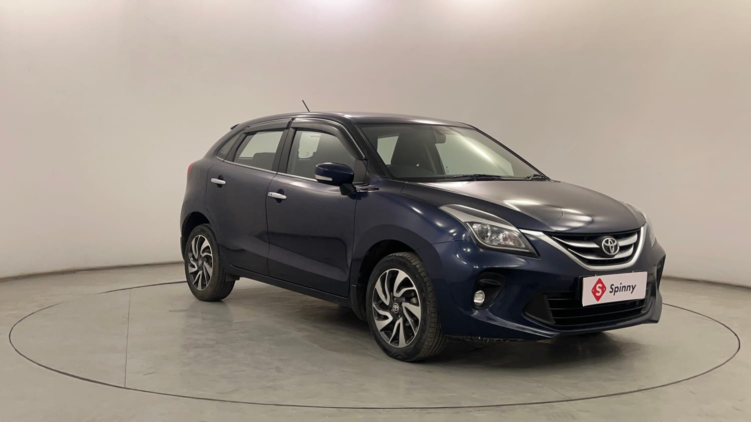 Used 2019 Toyota Glanza G CVT Petrol Automatic exterior RIGHT FRONT CORNER VIEW