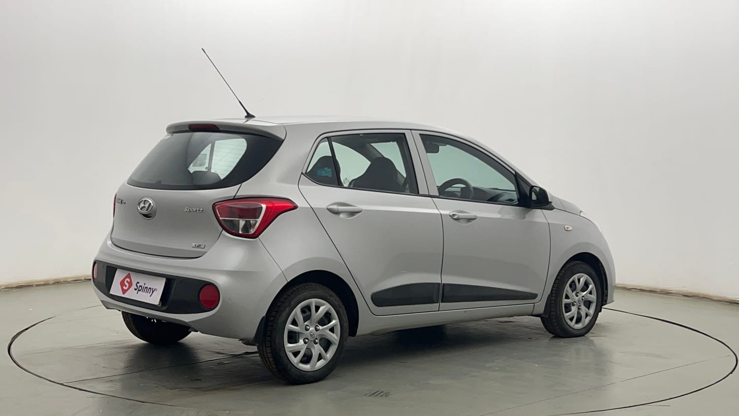 Used 2017 Hyundai Grand i10 Sportz 1.2 Kappa VTVT Petrol Manual exterior RIGHT REAR CORNER VIEW