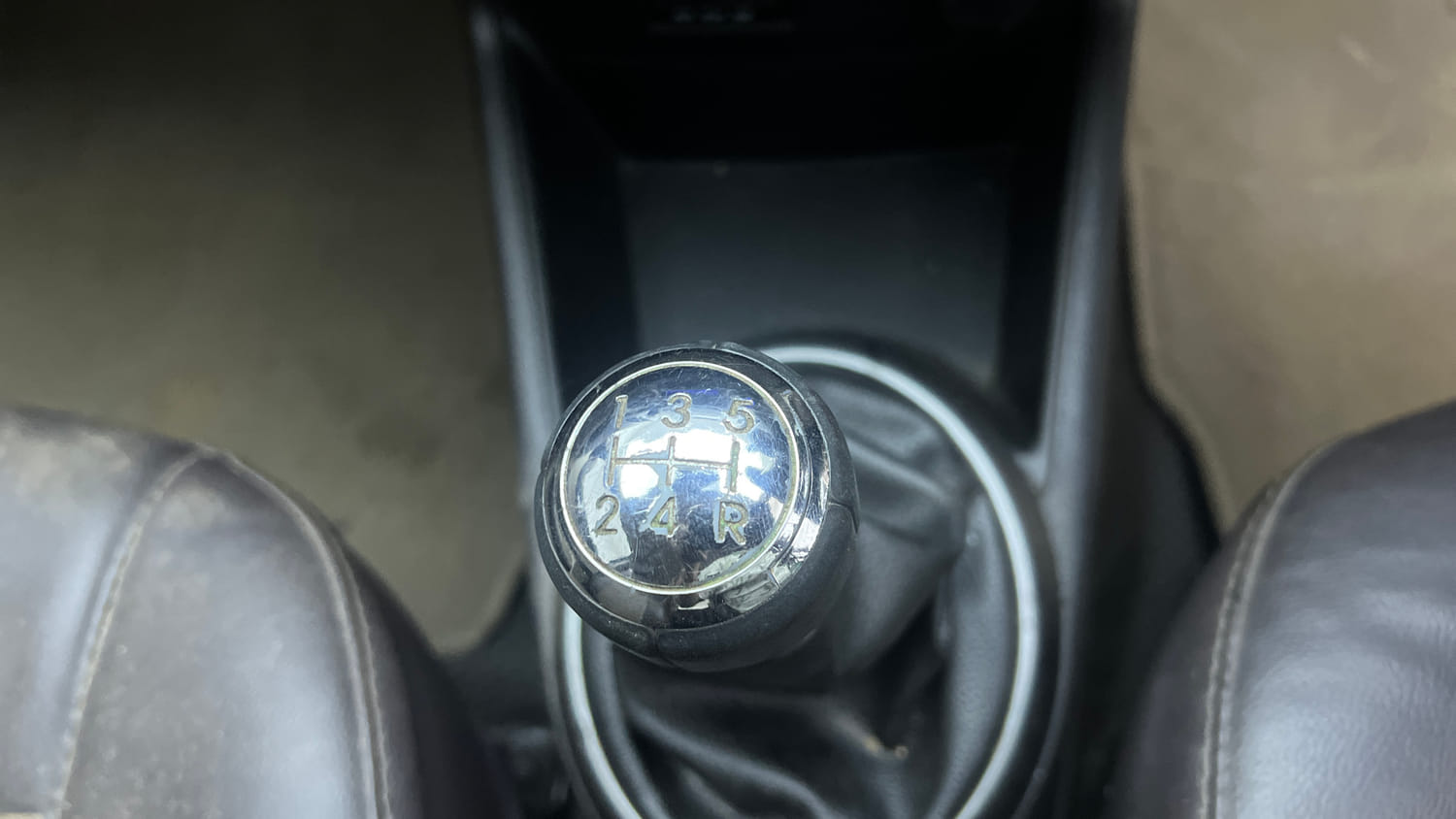 Used 2012 Hyundai i20 Sportz 1.2 Petrol Manual interior GEAR  KNOB VIEW