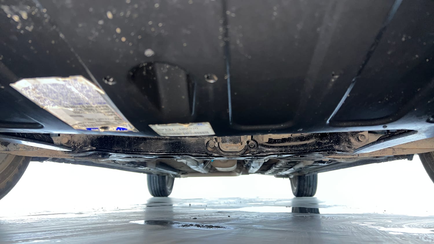 Used 2019 Hyundai Verna SX (O)1.6 VTVT Petrol Manual extra FRONT LEFT UNDERBODY VIEW