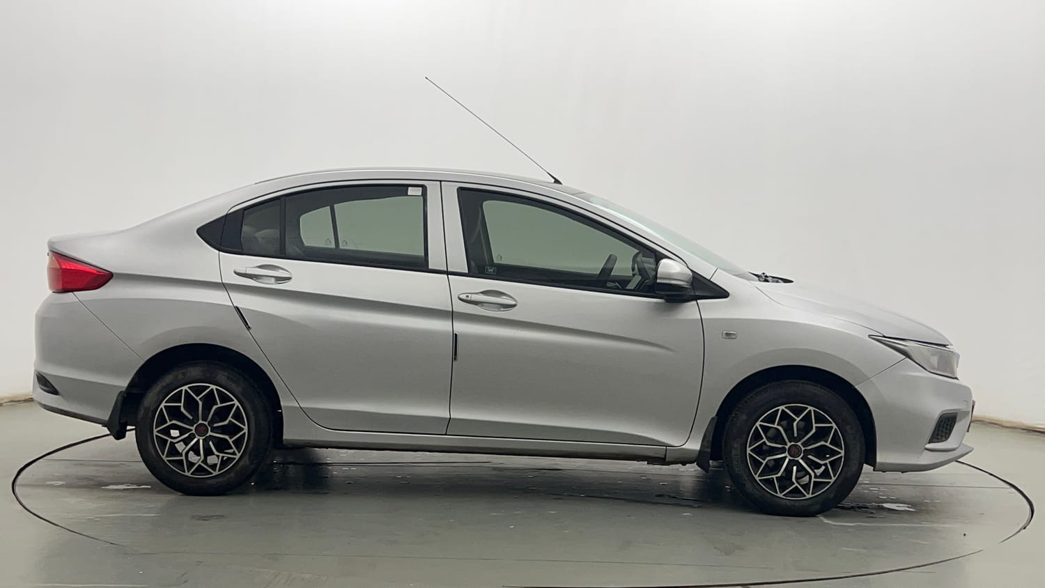 Used 2017 Honda City S Petrol Petrol Manual exterior RIGHT SIDE VIEW