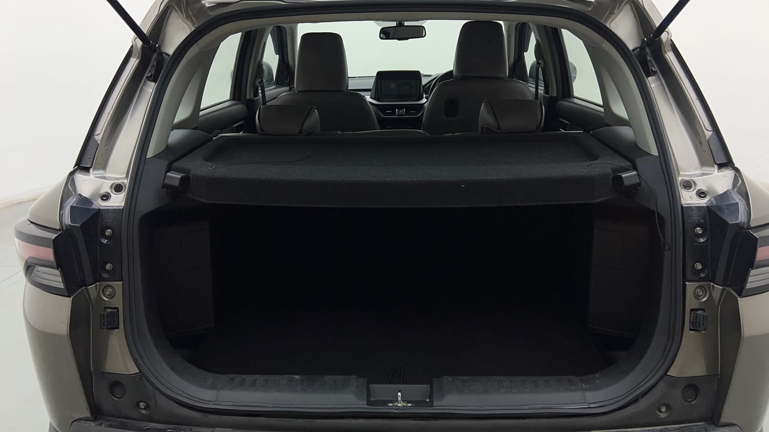 Used 2024 Maruti Suzuki Brezza ZXi Plus AT Petrol Automatic interior DICKY INSIDE VIEW