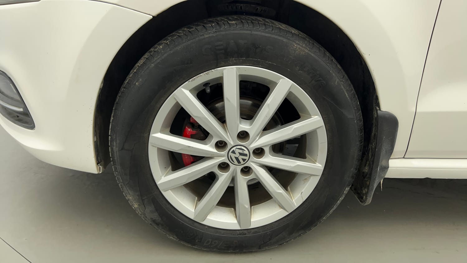Used 2017 Volkswagen Polo GT TSI Petrol Automatic tyres LEFT FRONT TYRE RIM VIEW