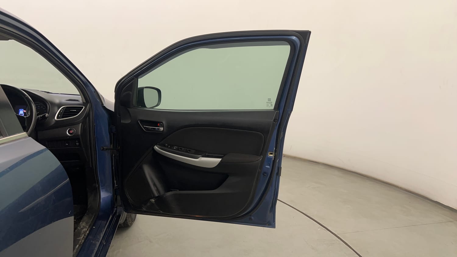 Used 2017 Maruti Suzuki Baleno Alpha 1.2 Petrol Manual interior RIGHT FRONT DOOR OPEN VIEW