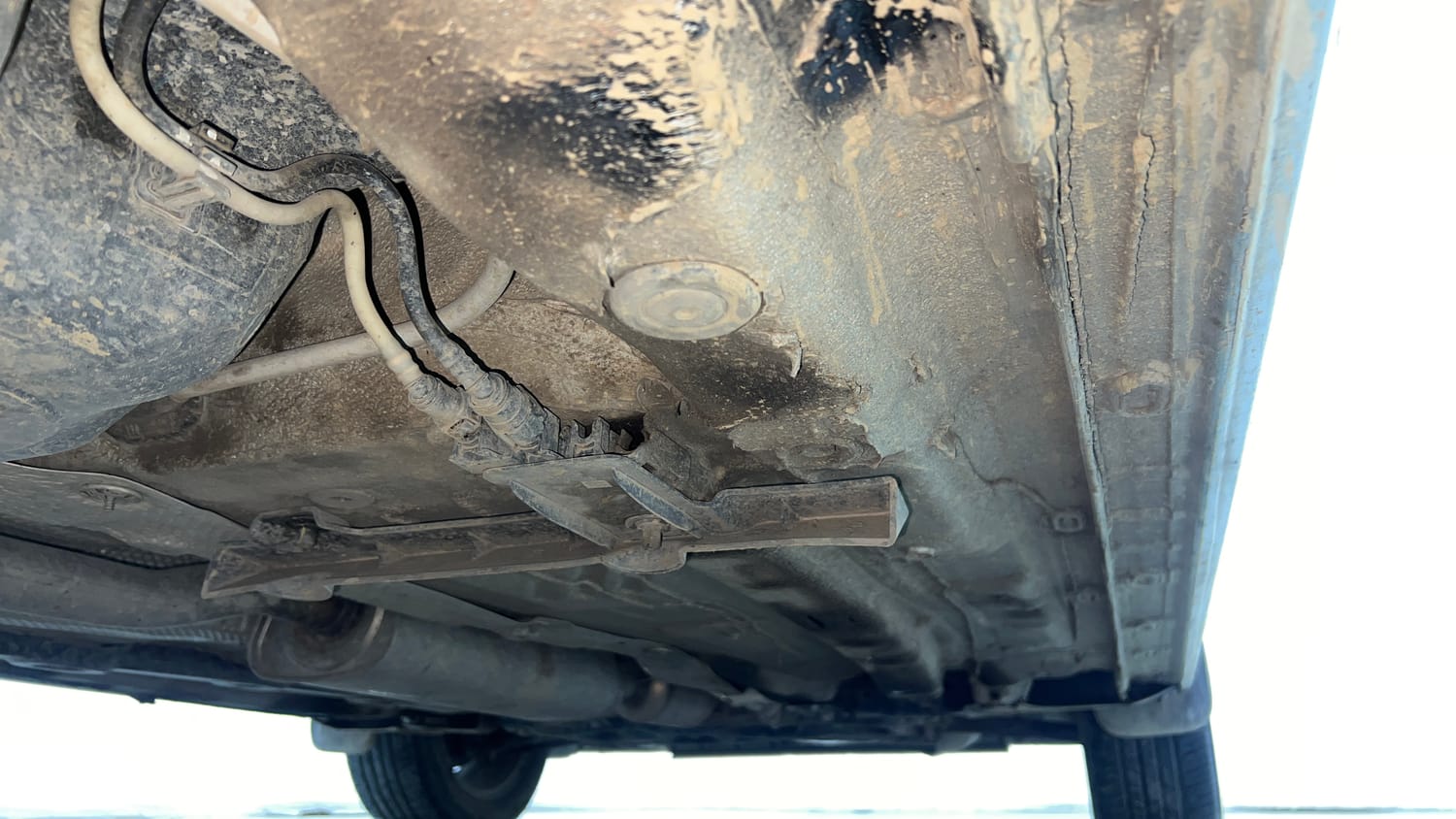 Used 2023 Skoda Slavia Style 1.5L TSI MT Petrol Manual extra REAR RIGHT UNDERBODY VIEW