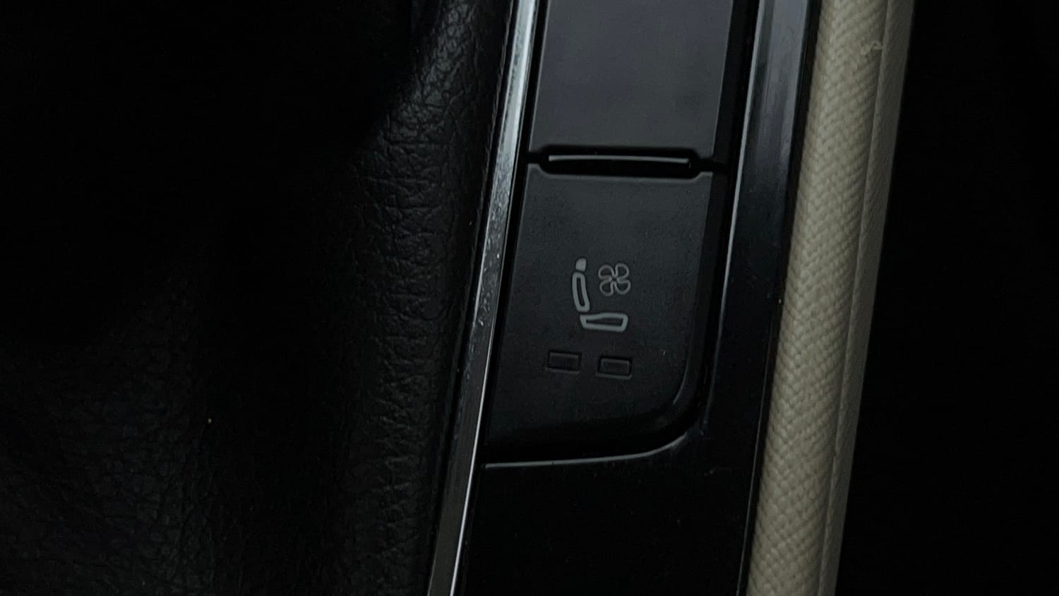 Used 2023 Skoda Slavia Style 1.5L TSI MT Petrol Manual top_features Ventilated seats