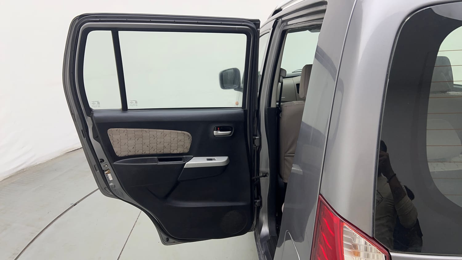 Used 2013 Maruti Suzuki Wagon R VXI Petrol Manual interior LEFT REAR DOOR OPEN VIEW