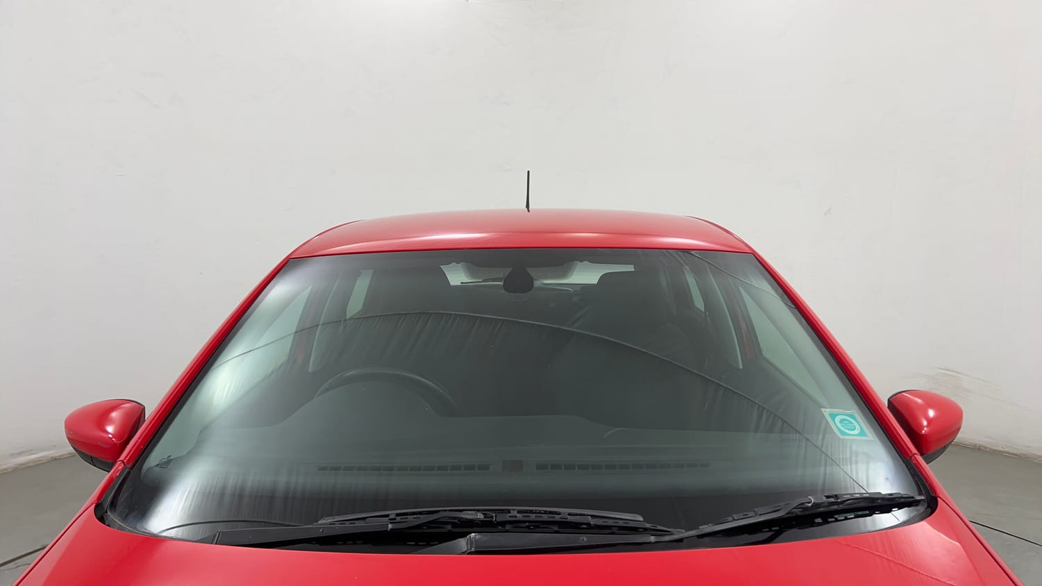 Used 2020 Volkswagen Polo Highline Plus 1.0L TSI Petrol Manual exterior FRONT WINDSHIELD VIEW
