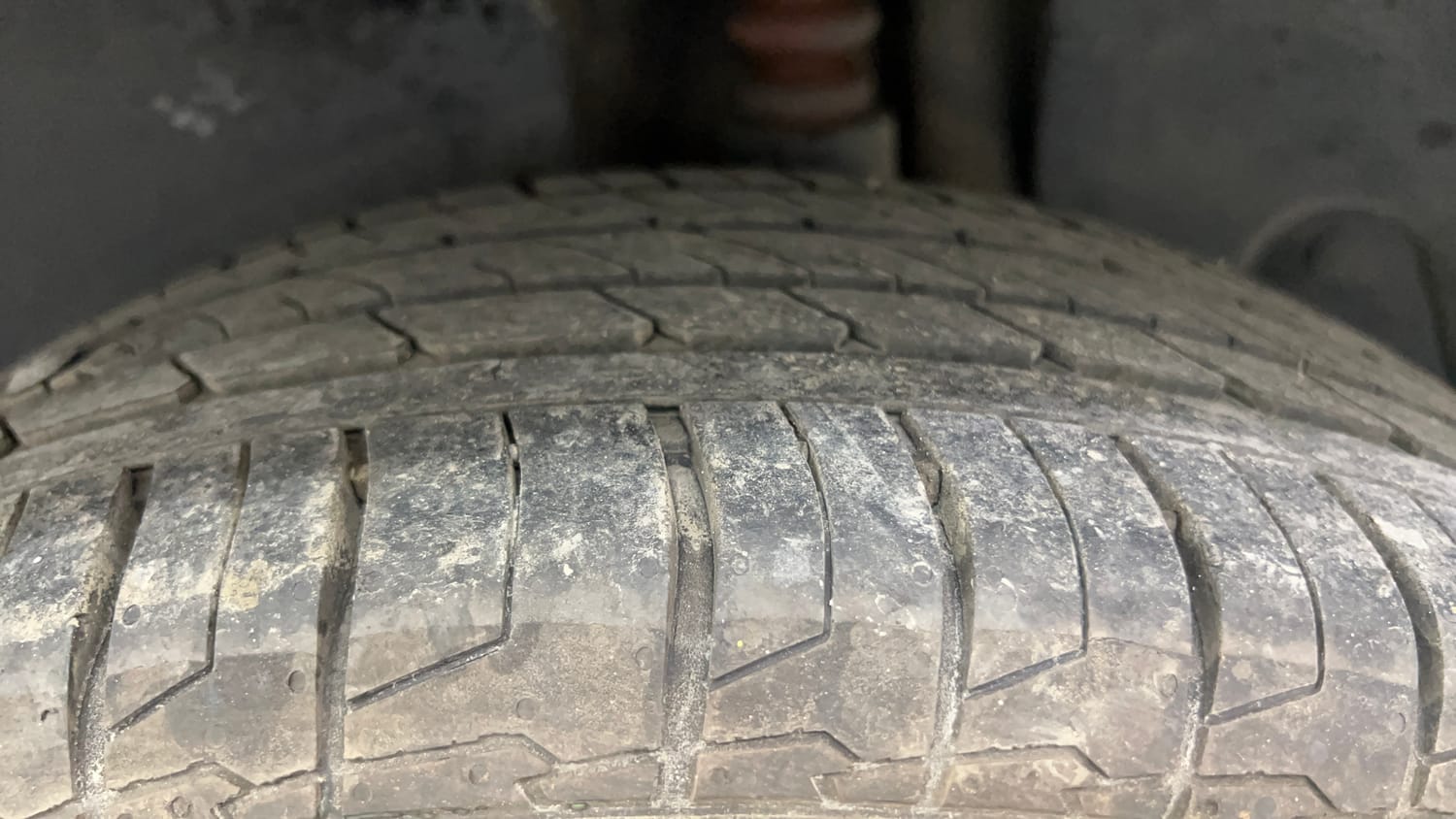 Used 2024 Hyundai Creta 1.5 MPi Petrol IVT SX(O) Petrol Automatic tyres LEFT REAR TYRE TREAD VIEW