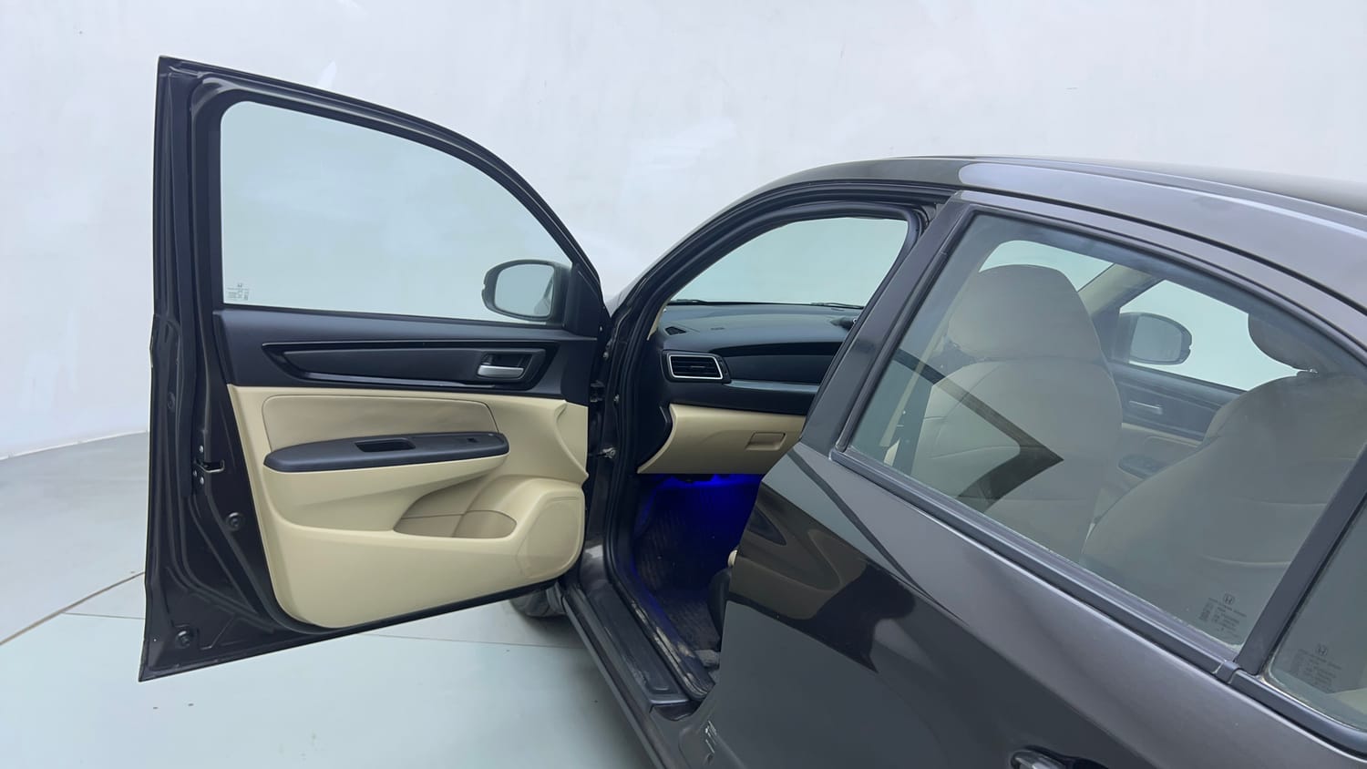 Used 2018 Honda Amaze 1.2 V CVT Petrol Petrol Automatic interior LEFT FRONT DOOR OPEN VIEW