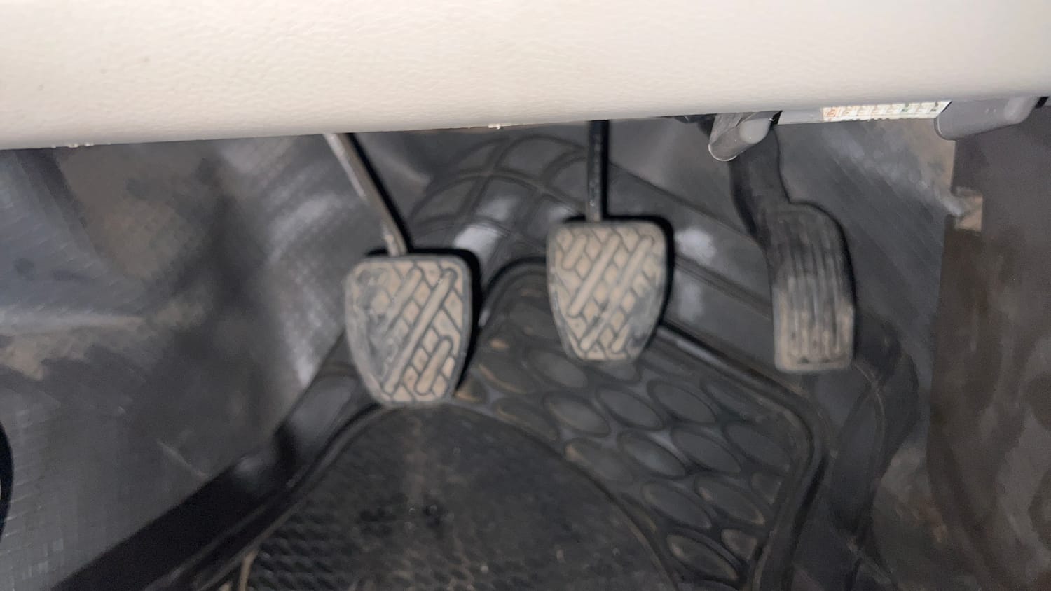 Used 2016 Datsun GO A Petrol Manual interior PEDALS VIEW
