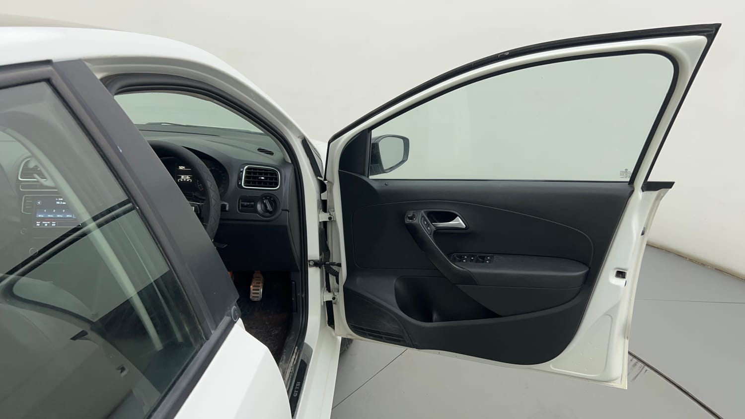 Used 2017 Volkswagen Polo GT TSI Petrol Automatic interior RIGHT FRONT DOOR OPEN VIEW