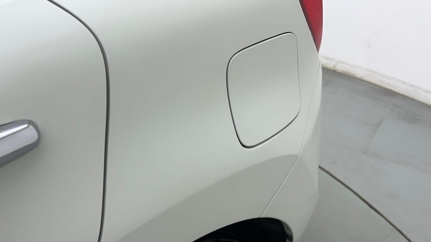 Used 2021 Maruti Suzuki Baleno Sigma Petrol Manual dents MINOR SCRATCH
