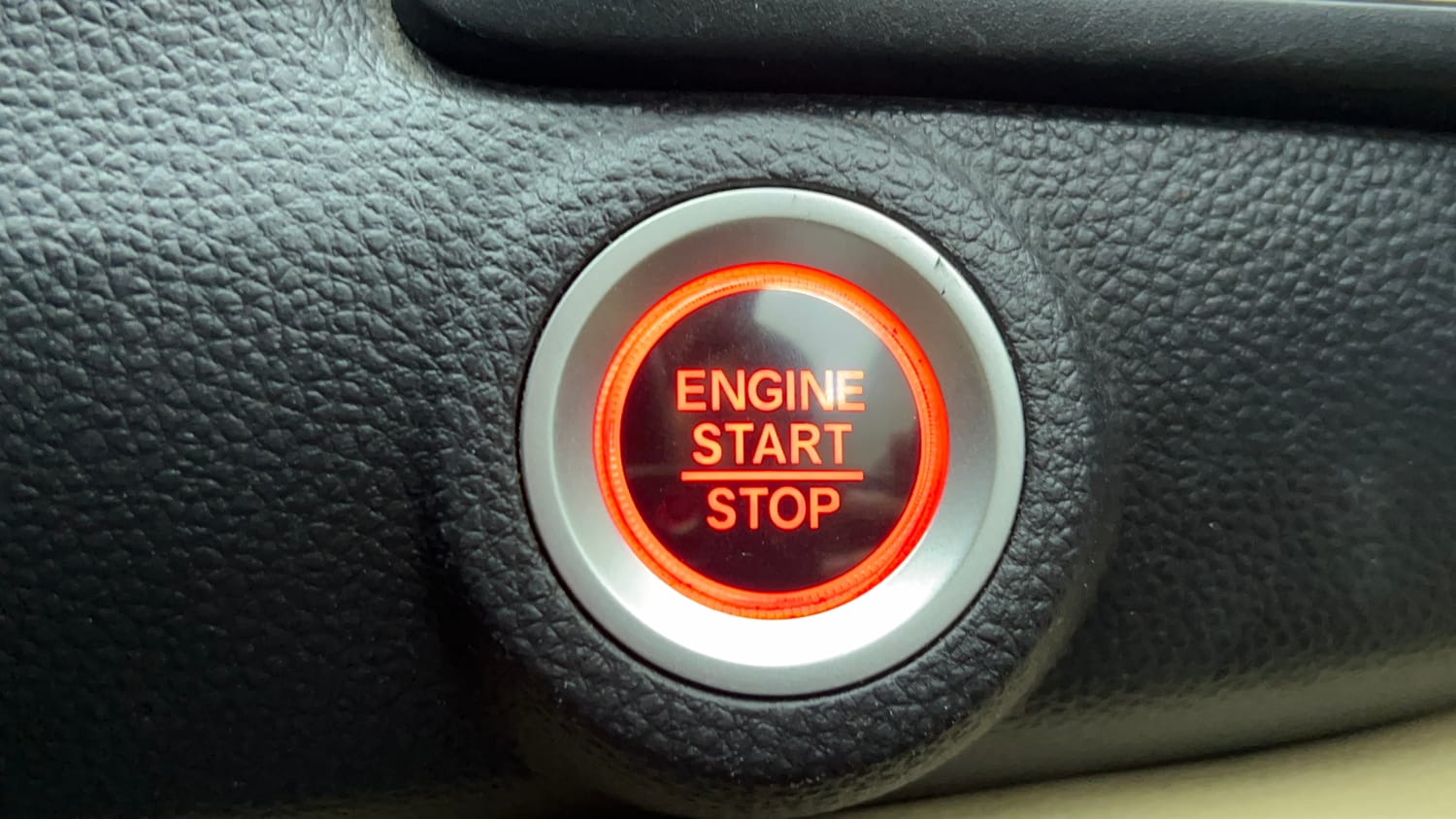 Used 2019 Honda Amaze 1.2 V MT Petrol Petrol Manual top_features Keyless start
