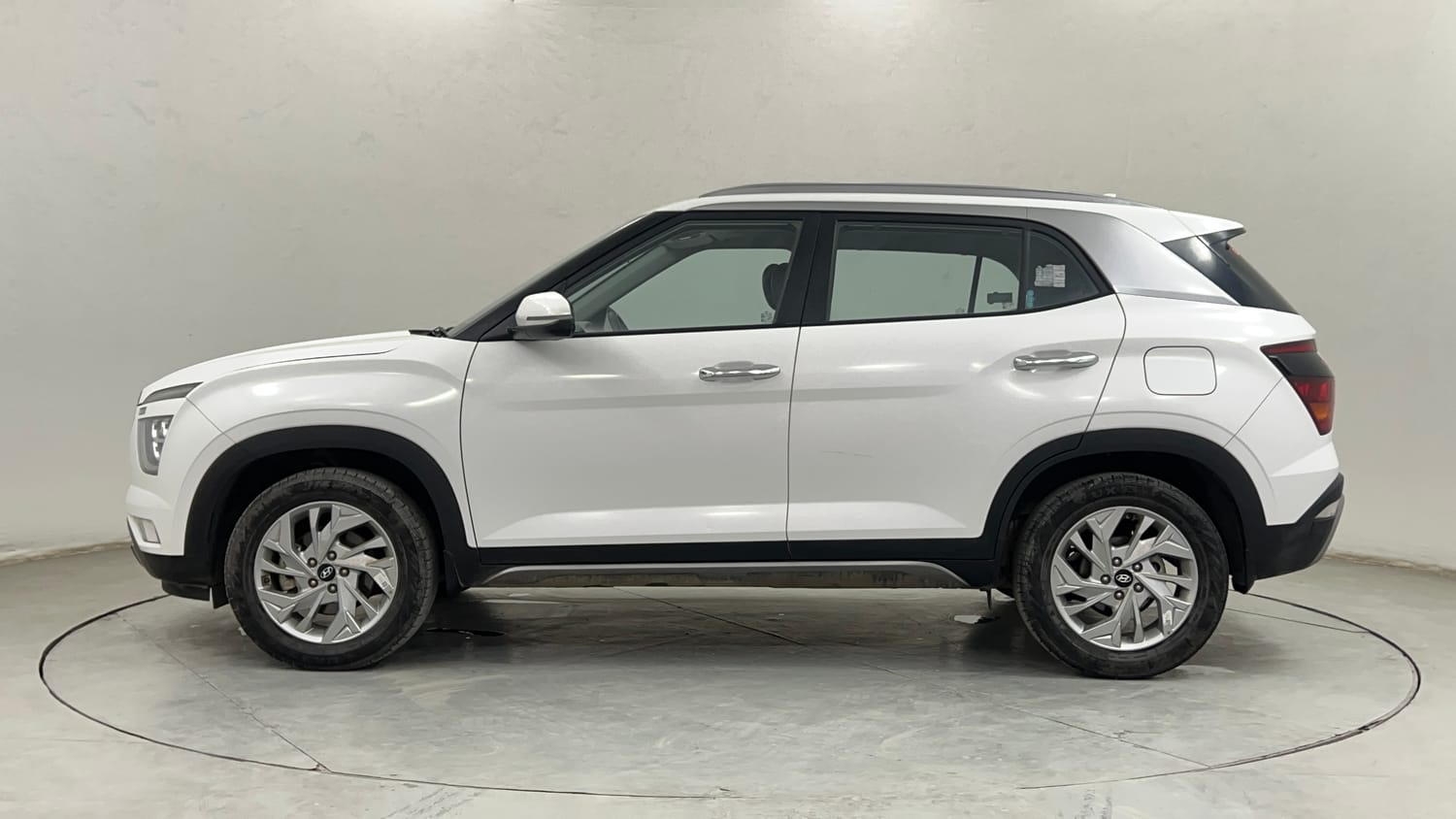 Used 2023 Hyundai Creta SX 1.5 Petrol Petrol Manual exterior LEFT SIDE VIEW