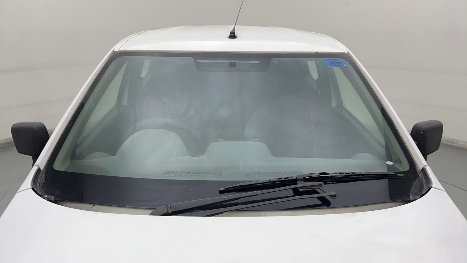 Used 2016 Renault Kwid RXT Petrol Manual exterior FRONT WINDSHIELD VIEW
