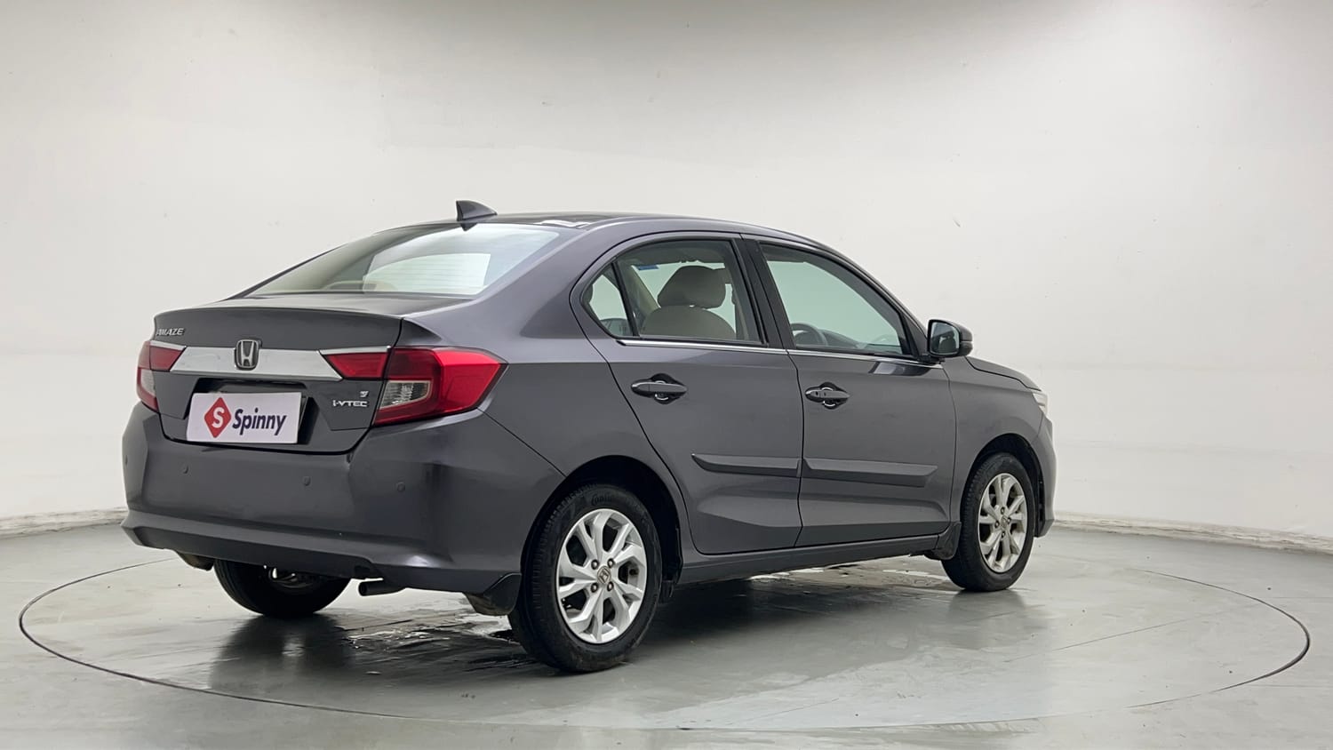 Used 2019 Honda Amaze 1.2 V MT Petrol Petrol Manual exterior RIGHT REAR CORNER VIEW