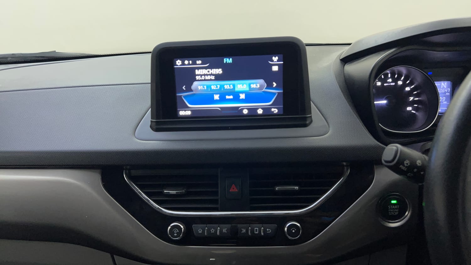 Used 2019 Tata Nexon XZA Plus Petrol Petrol Automatic top_features Integrated (in-dash) music system