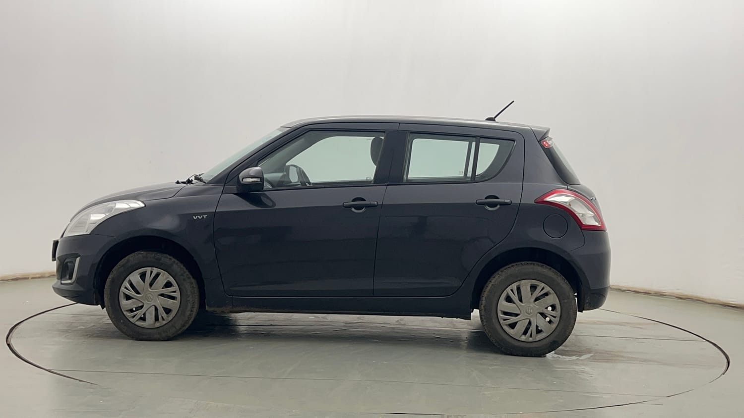 Used 2016 Maruti Suzuki Swift VXi Petrol Manual exterior LEFT SIDE VIEW