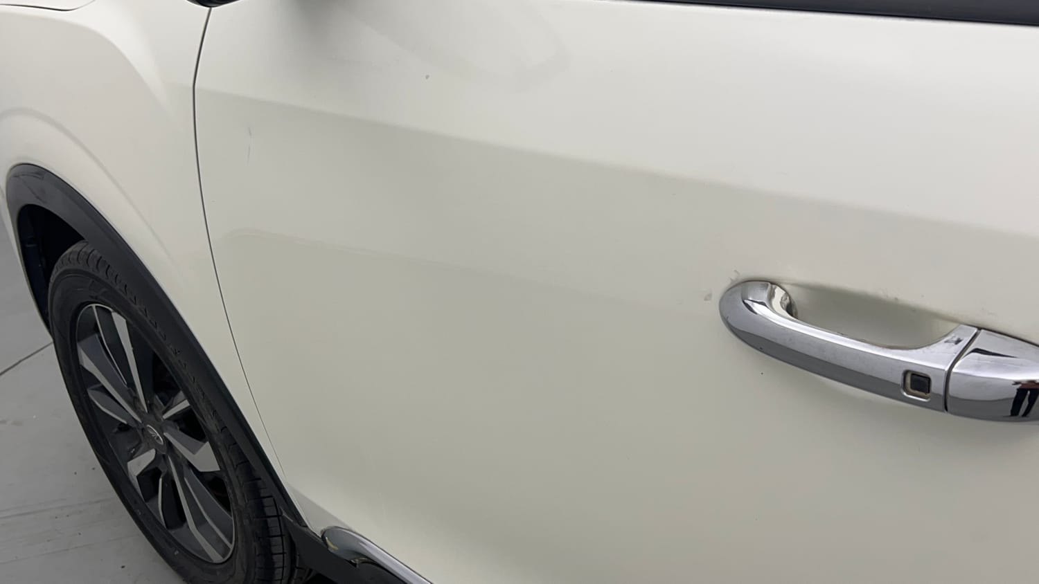 Used 2019 Mahindra XUV 300 1.5 W8 (O) Diesel Manual dents MINOR DENT