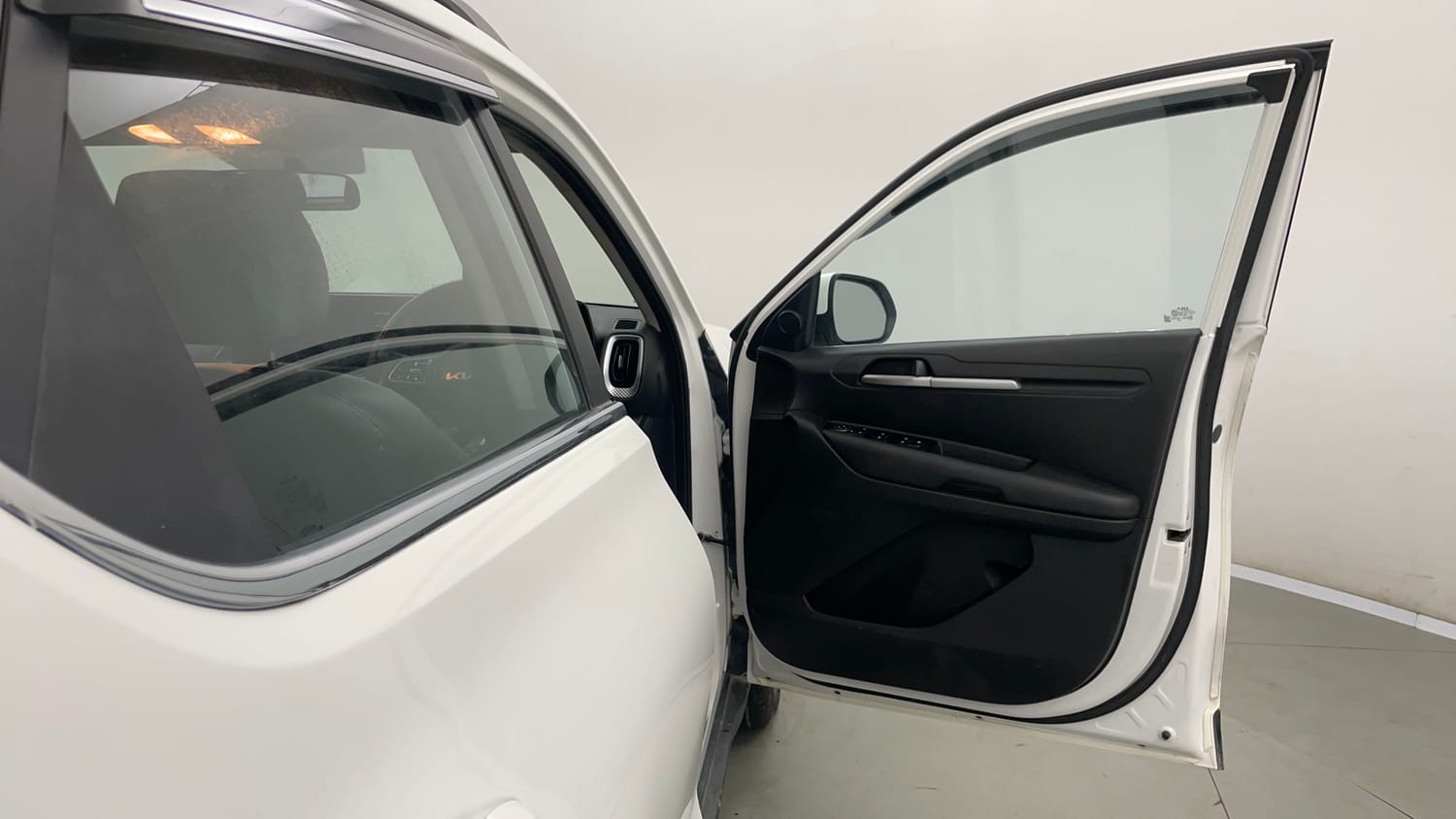 Used 2023 Kia Sonet HTK Plus 1.2 Petrol Manual interior RIGHT FRONT DOOR OPEN VIEW