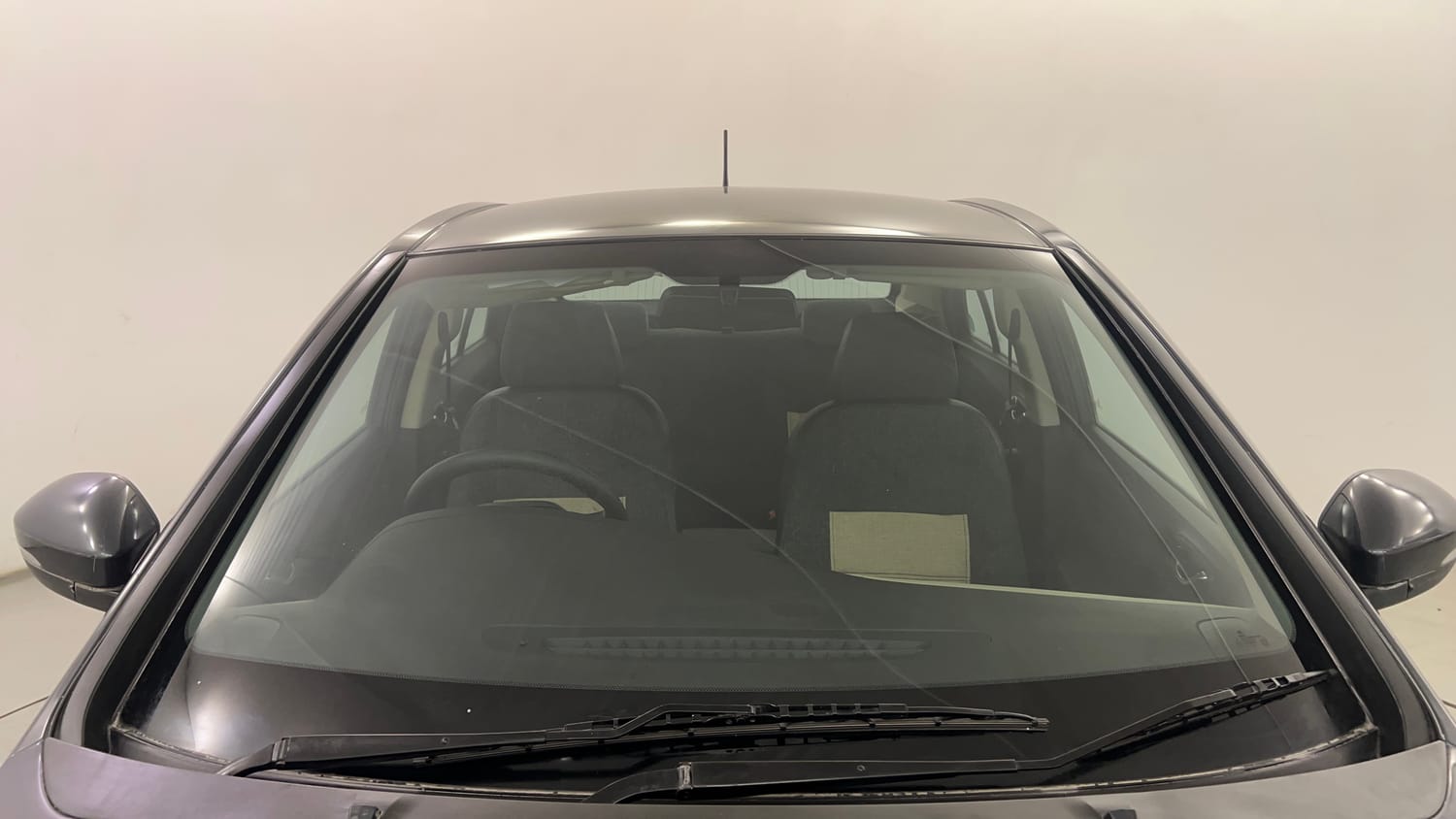 Used 2015 Tata Zest XT Petrol Petrol Manual exterior FRONT WINDSHIELD VIEW