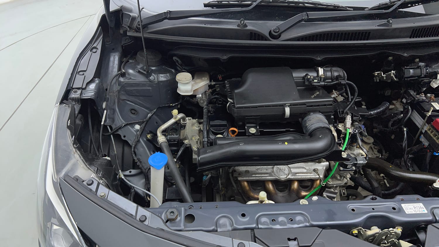 Used 2023 Maruti Suzuki Baleno Alpha MT Petrol Manual engine ENGINE RIGHT SIDE VIEW