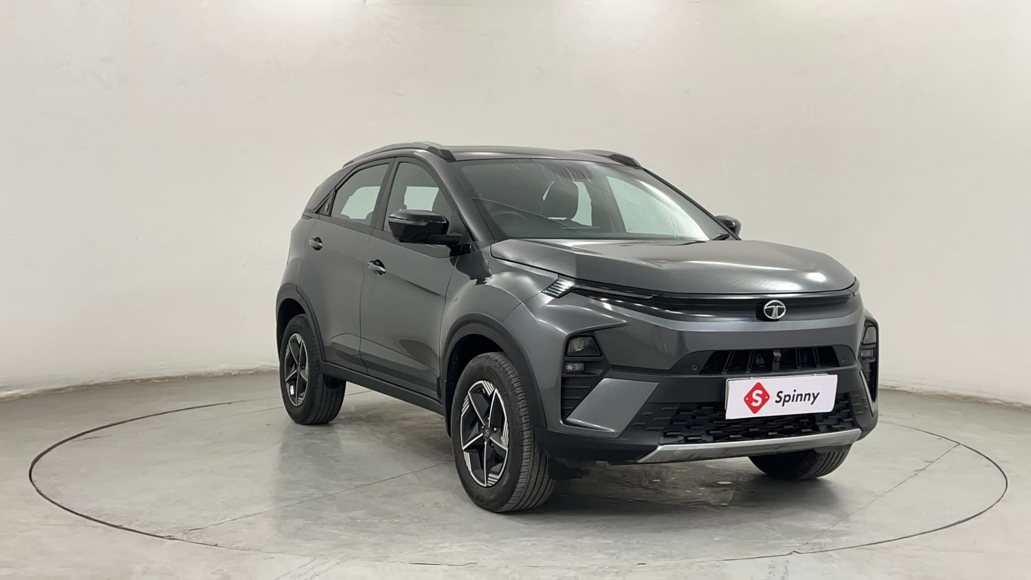 Used 2023 Tata Nexon Fearless Plus S 1.2 Revotron Petrol 6MT DT Petrol Manual exterior RIGHT FRONT CORNER VIEW