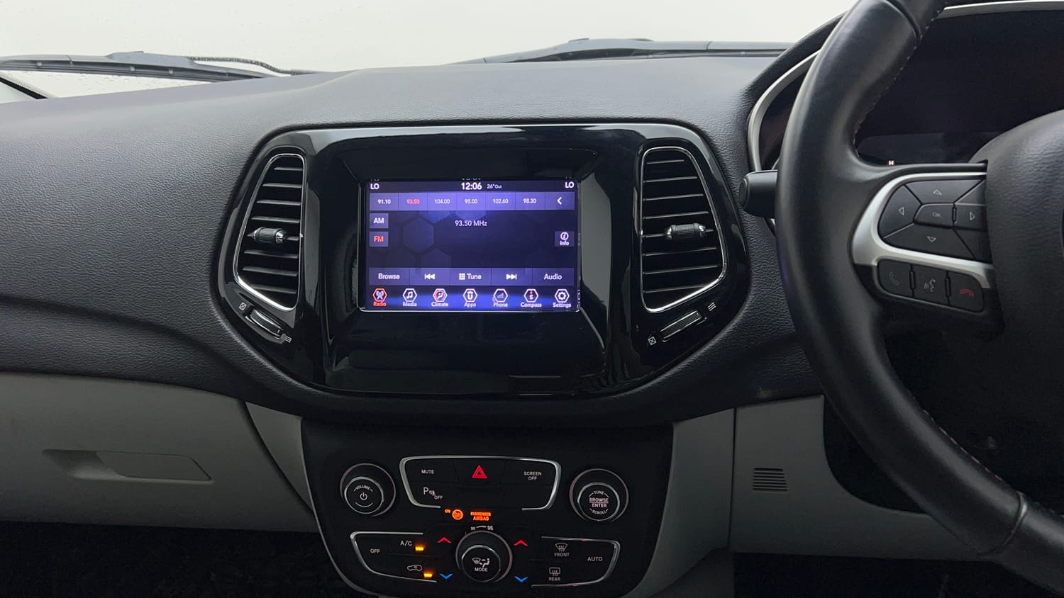 Used 2017 Jeep Compass Limited 1.4 Petrol AT Petrol Automatic interior MUSIC SYSTEM & AC CONTROL VIEW