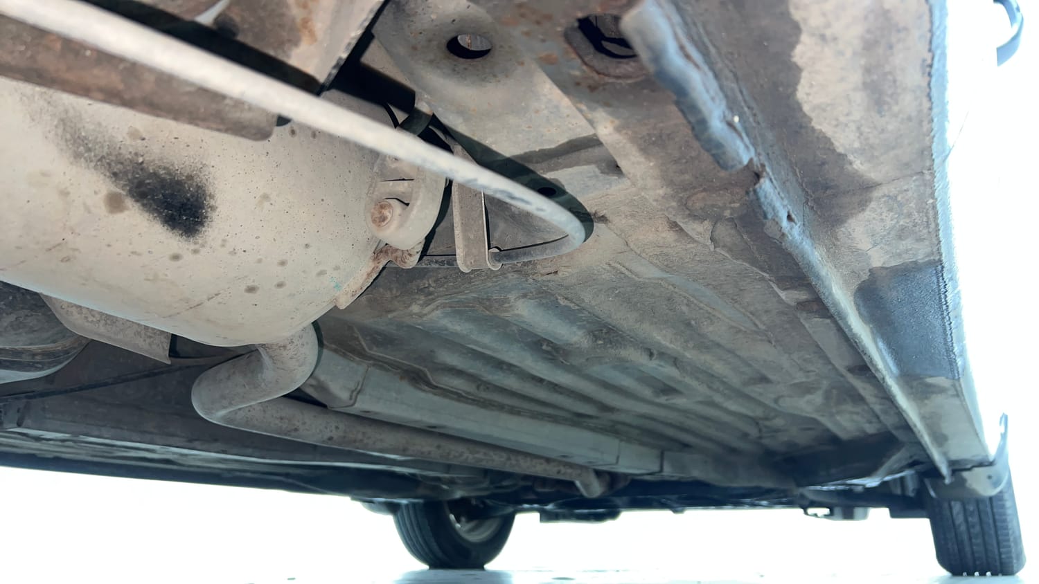 Used 2019 Honda Amaze 1.2 V MT Petrol Petrol Manual extra REAR RIGHT UNDERBODY VIEW