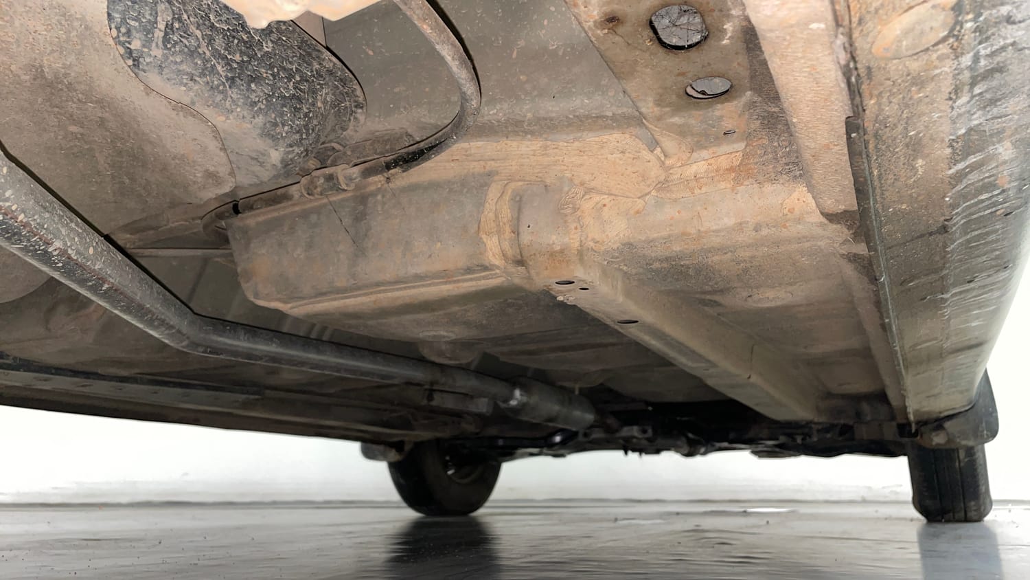 Used 2011 Hyundai i10 Era 1.1 iRDE2 Petrol Manual extra REAR RIGHT UNDERBODY VIEW