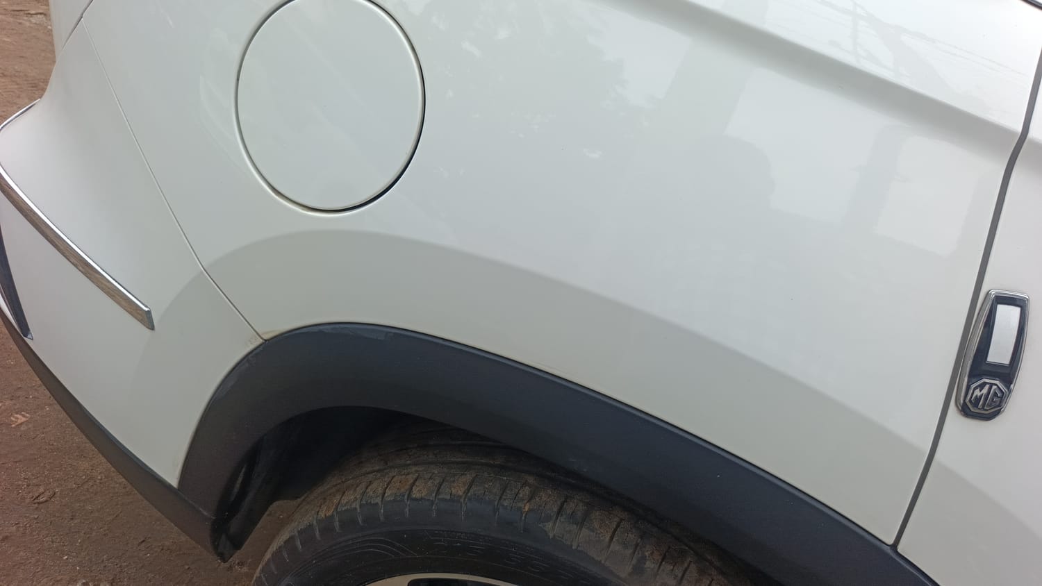 Used 2021 MG Motors Hector Plus Sharp 1.5 Petrol Turbo CVT 6-STR Petrol Automatic dents MINOR SCRATCH