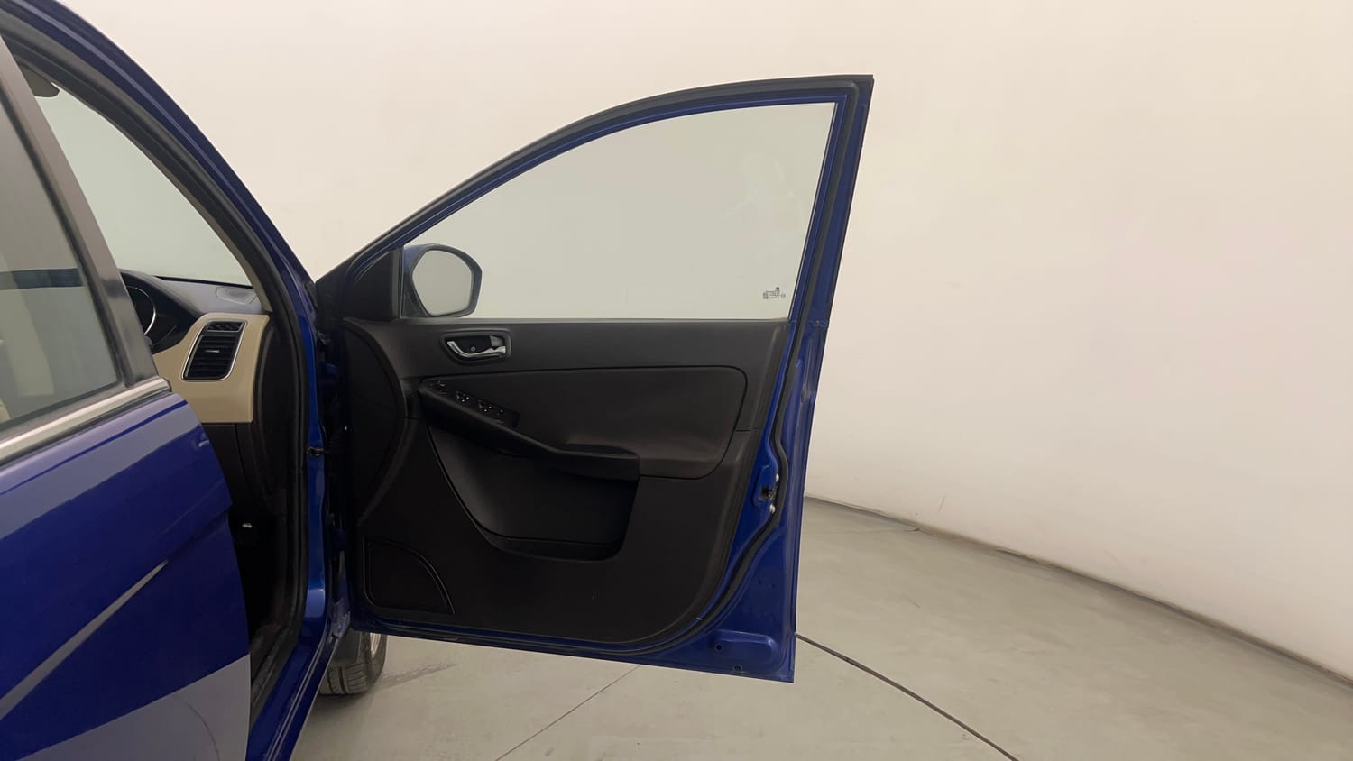 Used 2015 Tata Zest XT Petrol Petrol Manual interior RIGHT FRONT DOOR OPEN VIEW