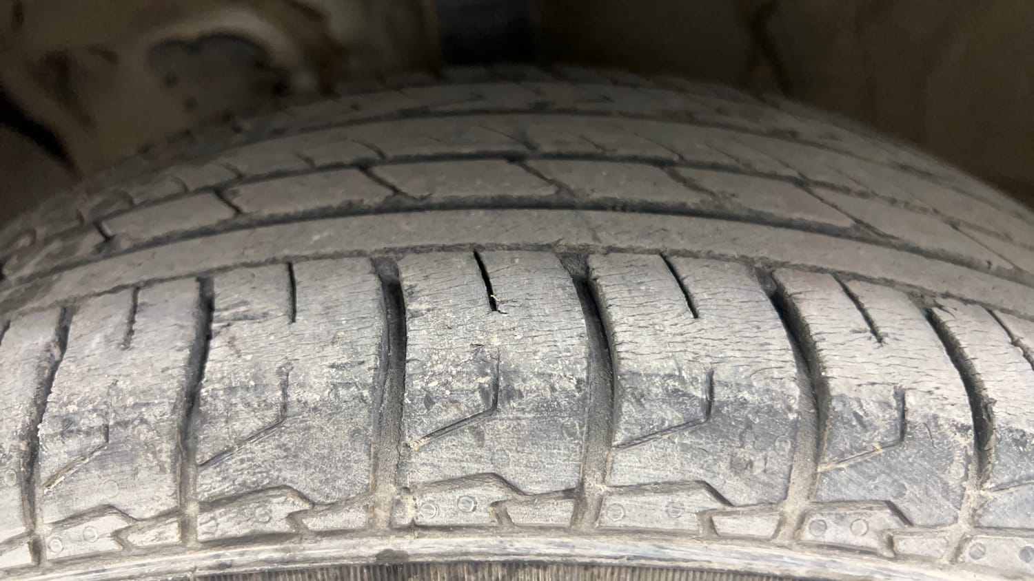 Used 2023 Hyundai Creta SX 1.5 Petrol Petrol Manual tyres LEFT FRONT TYRE TREAD VIEW