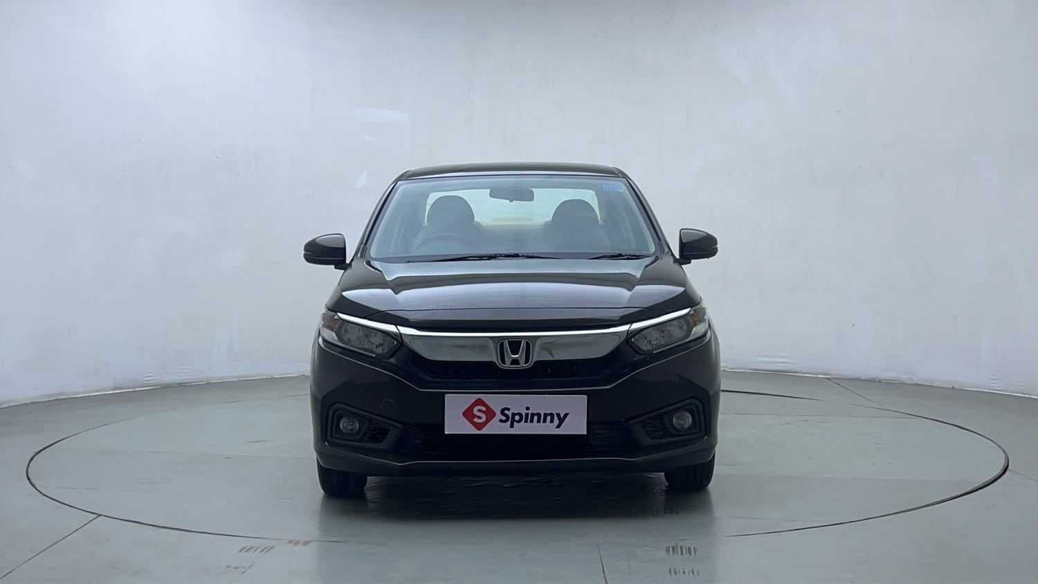 Used 2018 Honda Amaze 1.2 V CVT Petrol Petrol Automatic exterior FRONT VIEW