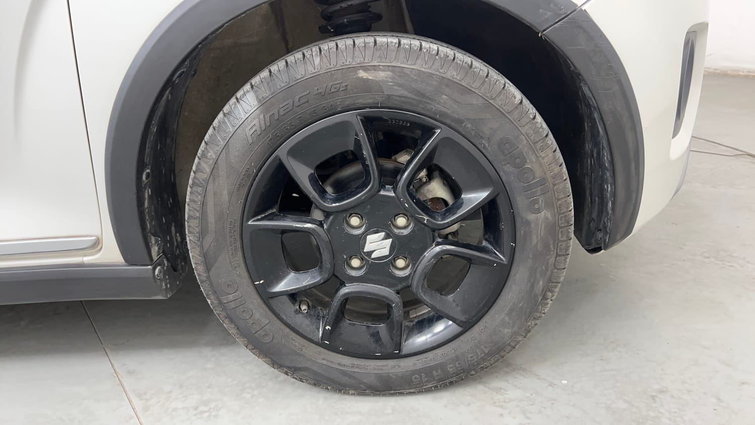 Used 2022 Maruti Suzuki Ignis Zeta 1.2 MT Petrol Manual tyres RIGHT FRONT TYRE RIM VIEW
