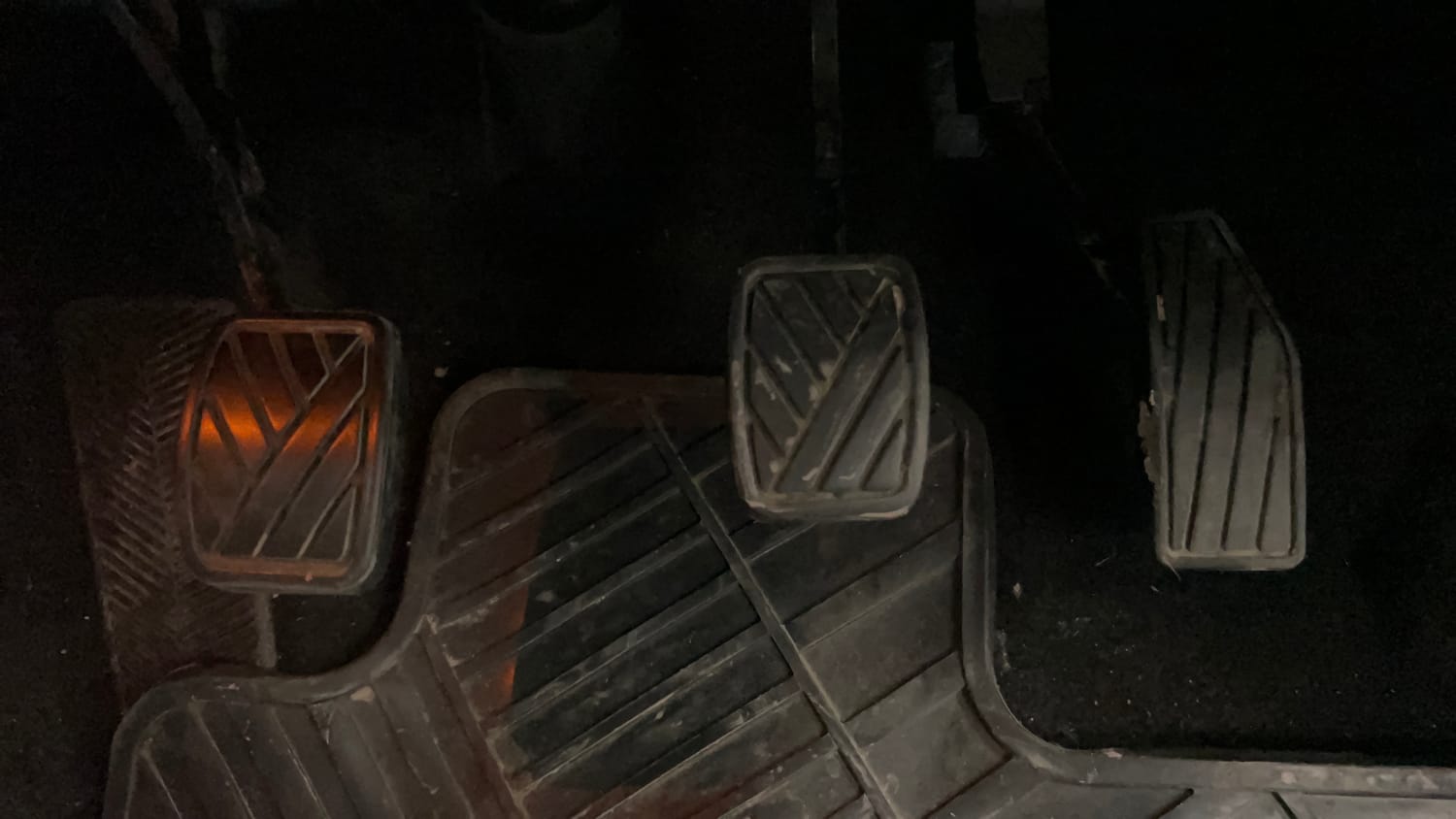 Used 2017 Maruti Suzuki Baleno Alpha 1.2 Petrol Manual interior PEDALS VIEW