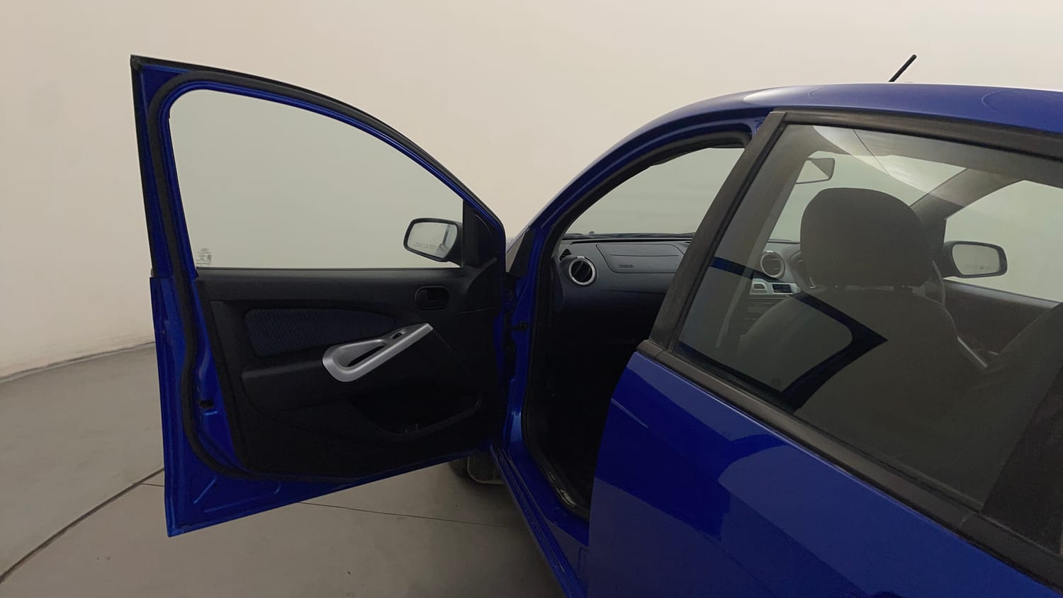 Used 2013 Ford Figo Duratec Petrol Titanium 1.2 Petrol Manual interior LEFT FRONT DOOR OPEN VIEW