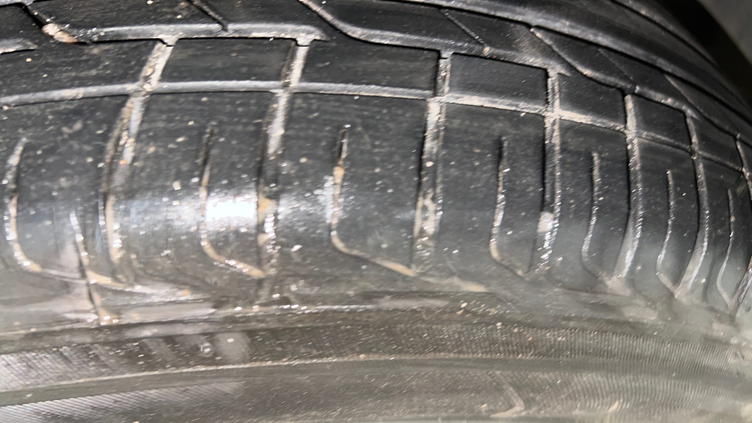 Used 2019 Tata Nexon XZA Plus Petrol Petrol Automatic tyres RIGHT FRONT TYRE TREAD VIEW