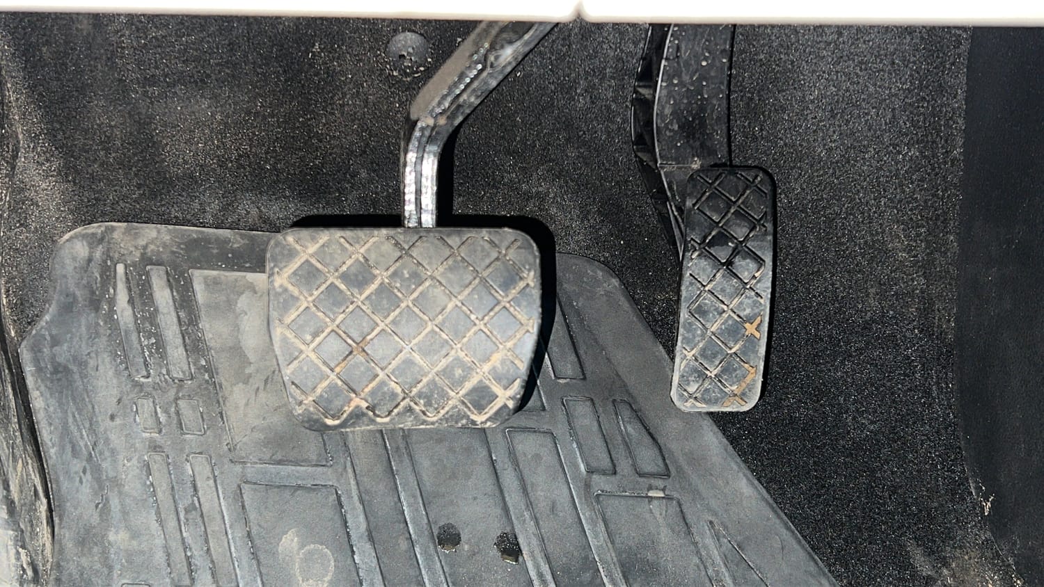 Used 2023 Skoda Slavia Style 1.5L TSI DSG Petrol Automatic interior PEDALS VIEW