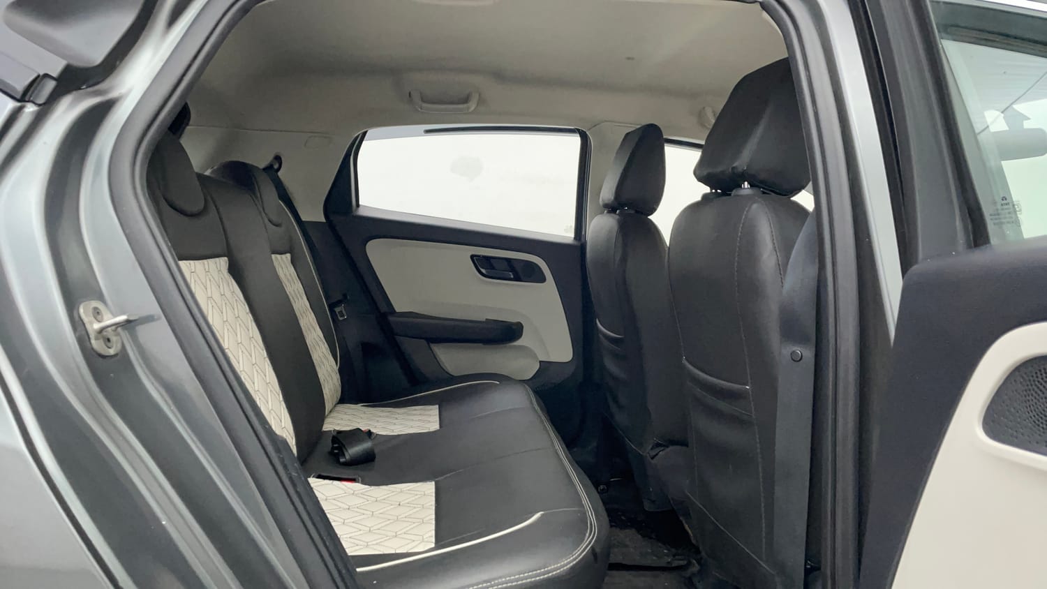 Used 2024 Tata Altroz XM Plus Petrol Petrol Manual interior RIGHT SIDE REAR DOOR CABIN VIEW