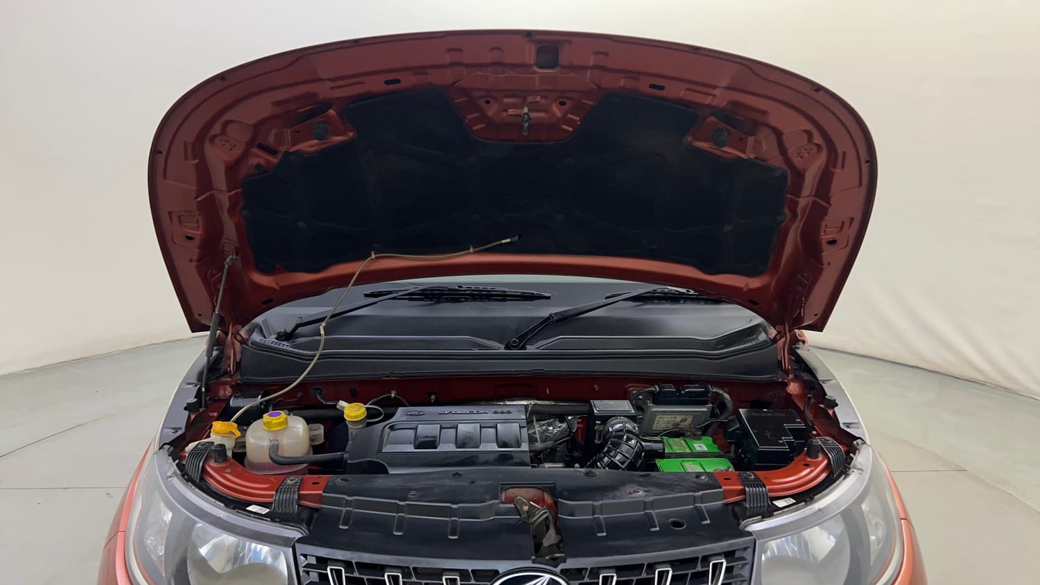 Used 2016 Mahindra KUV100 K6+ 6 STR Petrol Manual engine ENGINE & BONNET OPEN FRONT VIEW