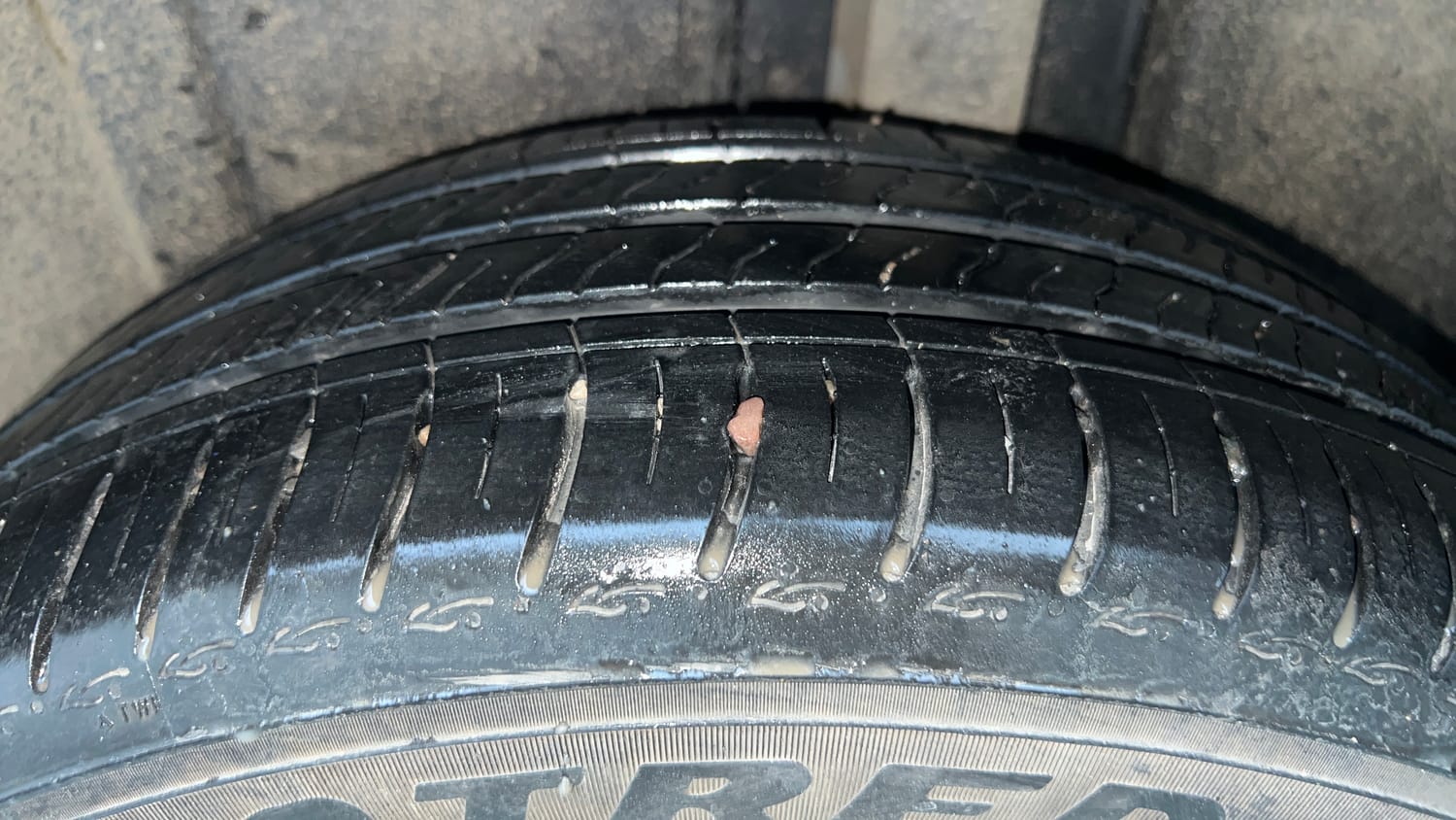 Used 2023 Volkswagen Virtus GT Plus 1.5 TSI EVO DSG Petrol Automatic tyres LEFT REAR TYRE TREAD VIEW