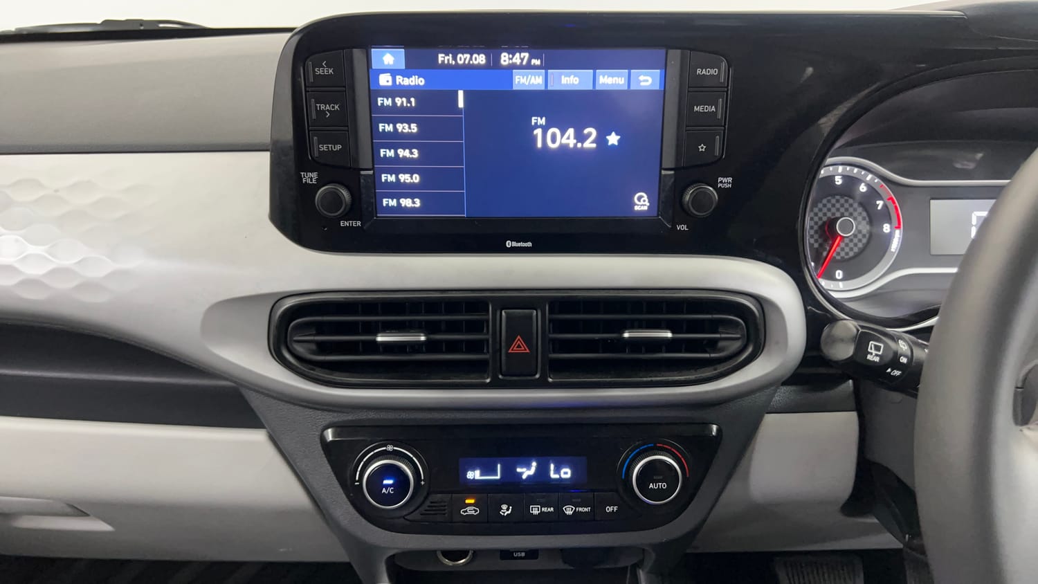 Used 2022 Hyundai Grand i10 Nios Asta AMT 1.2 Kappa VTVT Petrol Automatic interior MUSIC SYSTEM & AC CONTROL VIEW