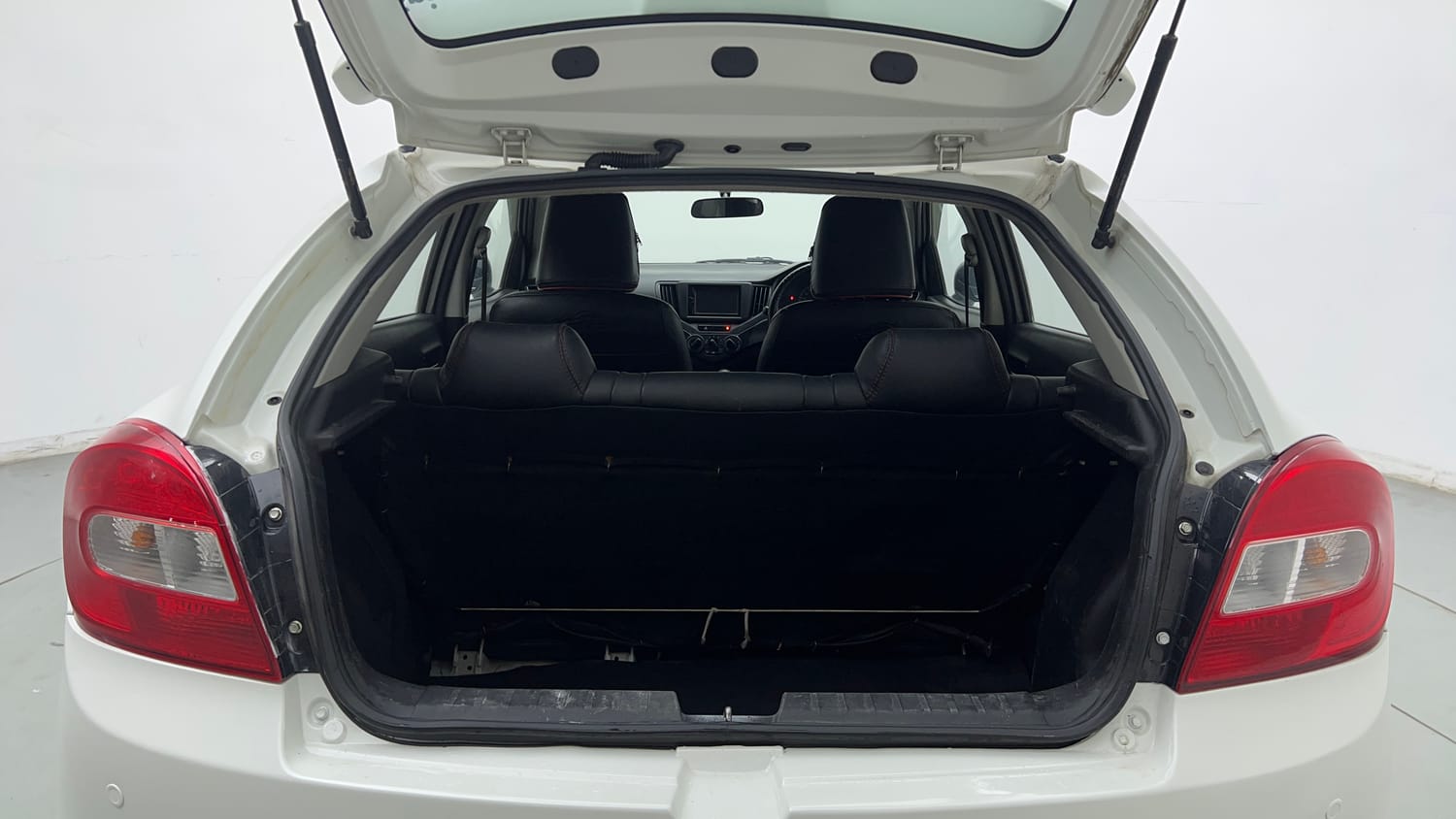 Used 2021 Maruti Suzuki Baleno Sigma Petrol Manual interior DICKY INSIDE VIEW