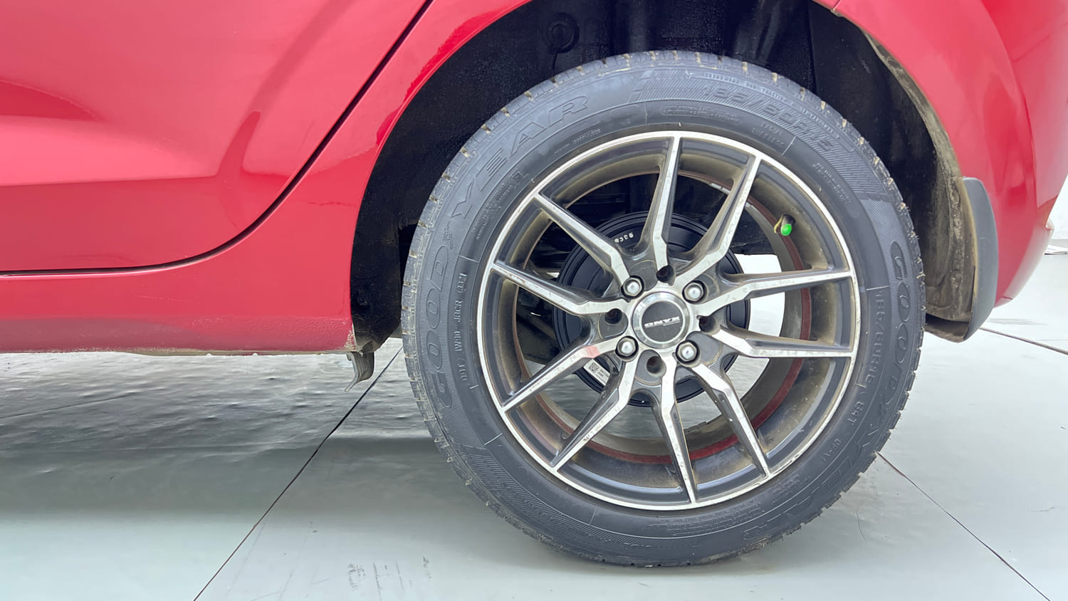 Used 2021 Hyundai Grand i10 Nios Sportz 1.2 Kappa VTVT Petrol Manual tyres LEFT REAR TYRE RIM VIEW